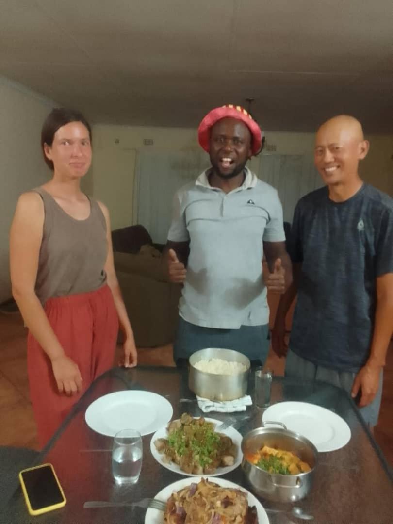 Bed and Breakfast Sugar Shack Backpackers Botswana à Gaborone Extérieur photo